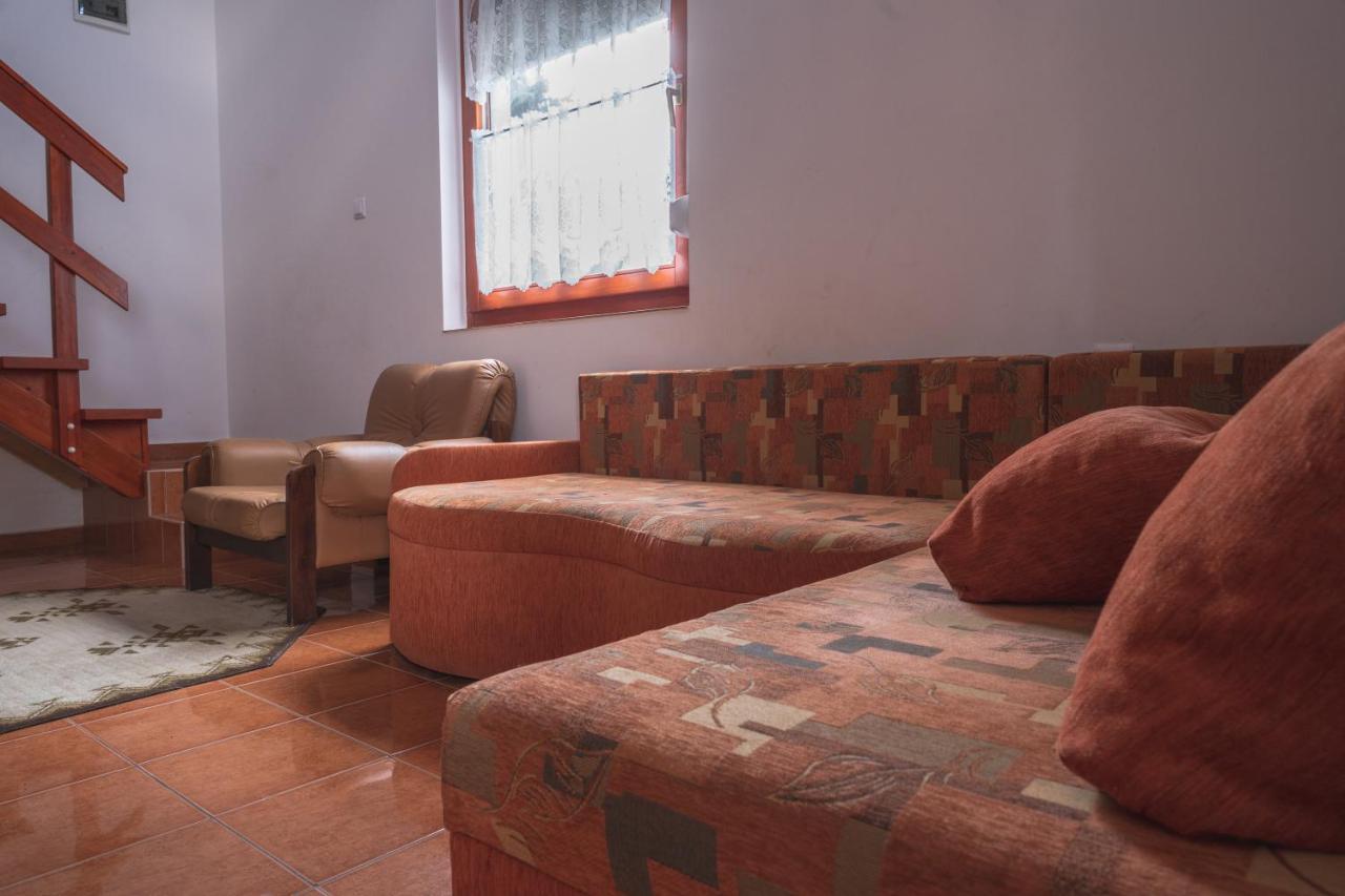 Olajos Apartman Hotel Berekfürdő Buitenkant foto